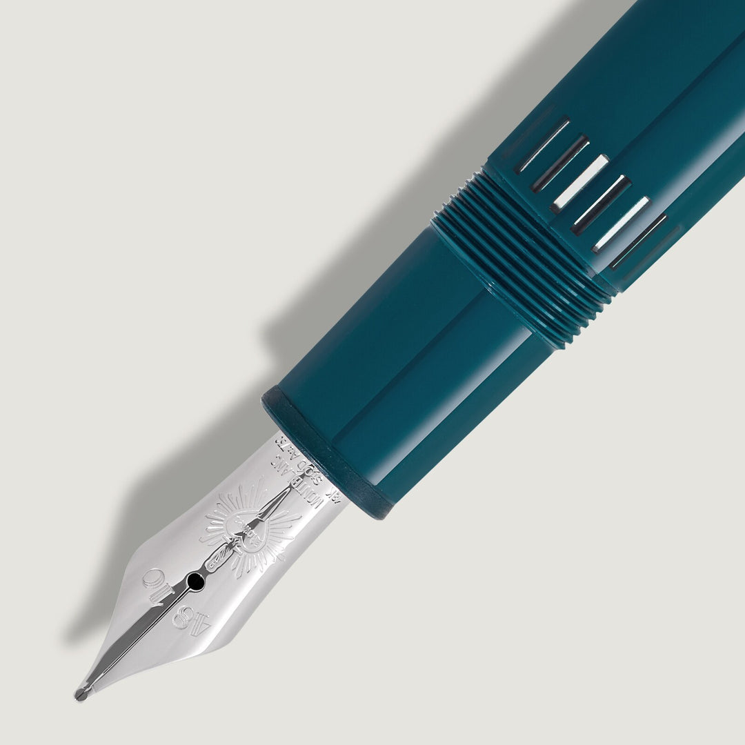 Montblanc Meisterstück Romeo &amp; Juliet Doué LeGrand Fountain Pen MB132922