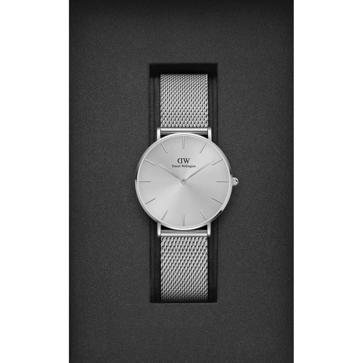 Petite Unisex Silver Round Dial Analog Watch - DW00100469