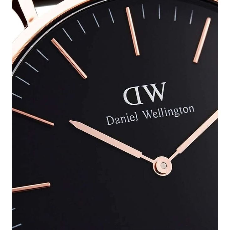 DW00100139 Classic Analog Unisex Watch