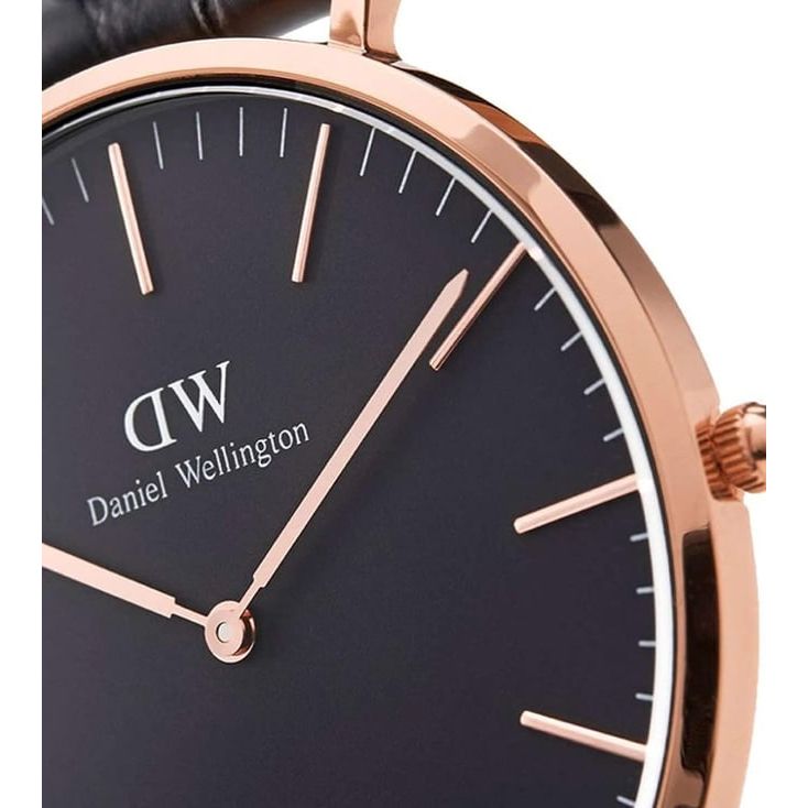 Classic Unisex Black Round Dial Analog Watch - DW00100139K