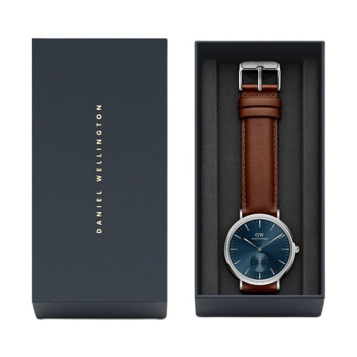 Classic Men Blue Round Dial Analog Watch - DW00100709K