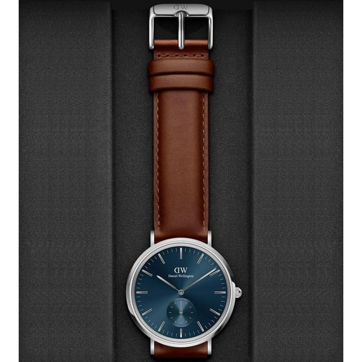 Classic Men Blue Round Dial Analog Watch - DW00100709K