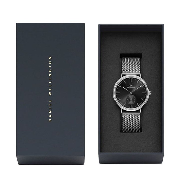 Classic Men Black Round Dial Analog Watch - DW00100711K