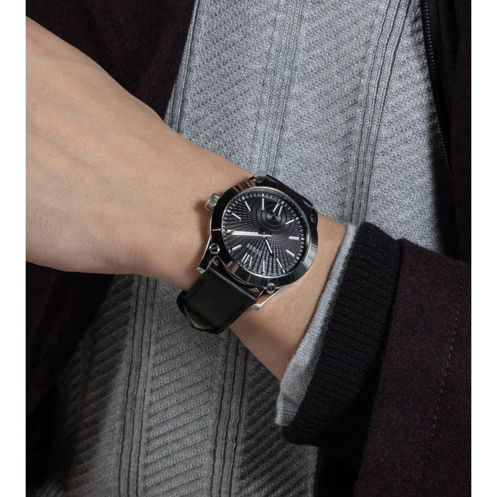 GW0630G1 Analog Watch for Men With Interchangeable Strap