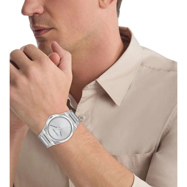 Men Meta-Minimal Quartz