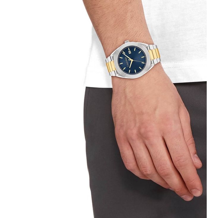 Casual Essentials Men Quartz
