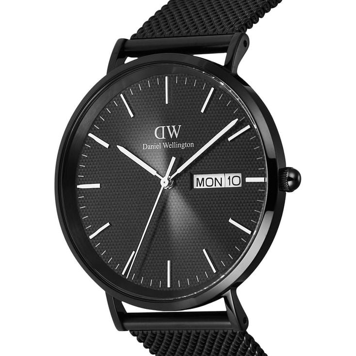 Classic Extension Black Round Dial Analogue Men Watch - DW00100831K