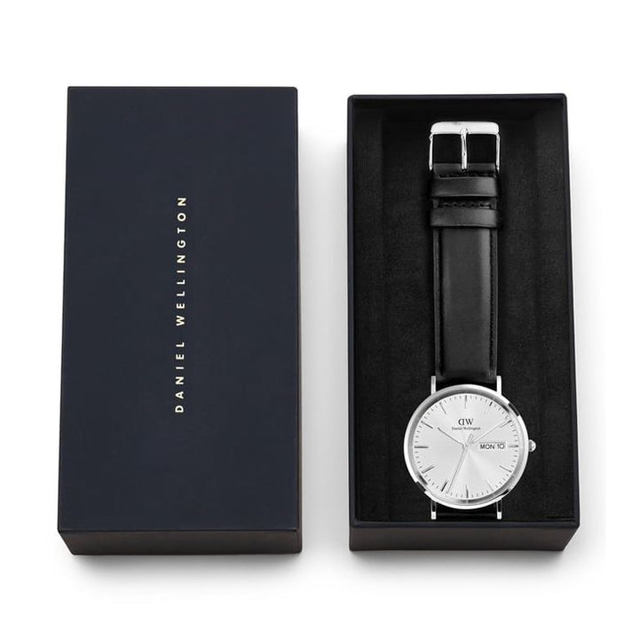 Classic Extension Silver Round Dial Analogue Men Watch - DW00100832K