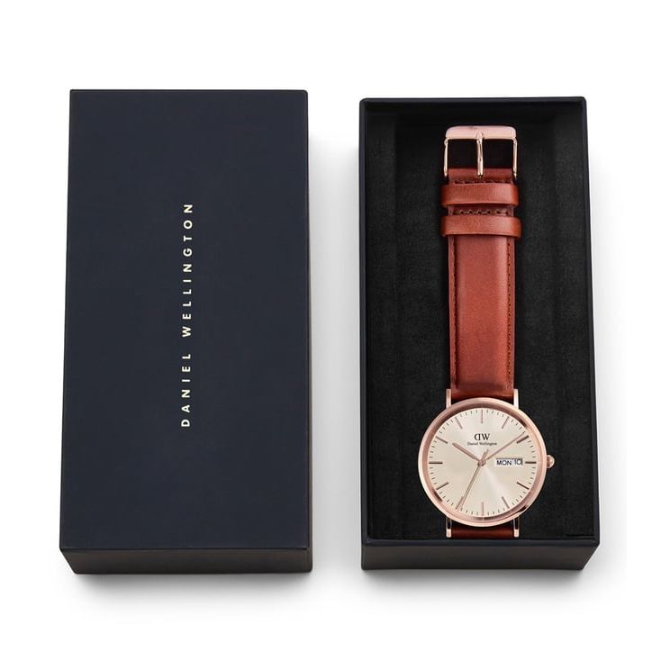 Classic Extension Champagne Round Dial Analogue Men Watch - DW00100829K