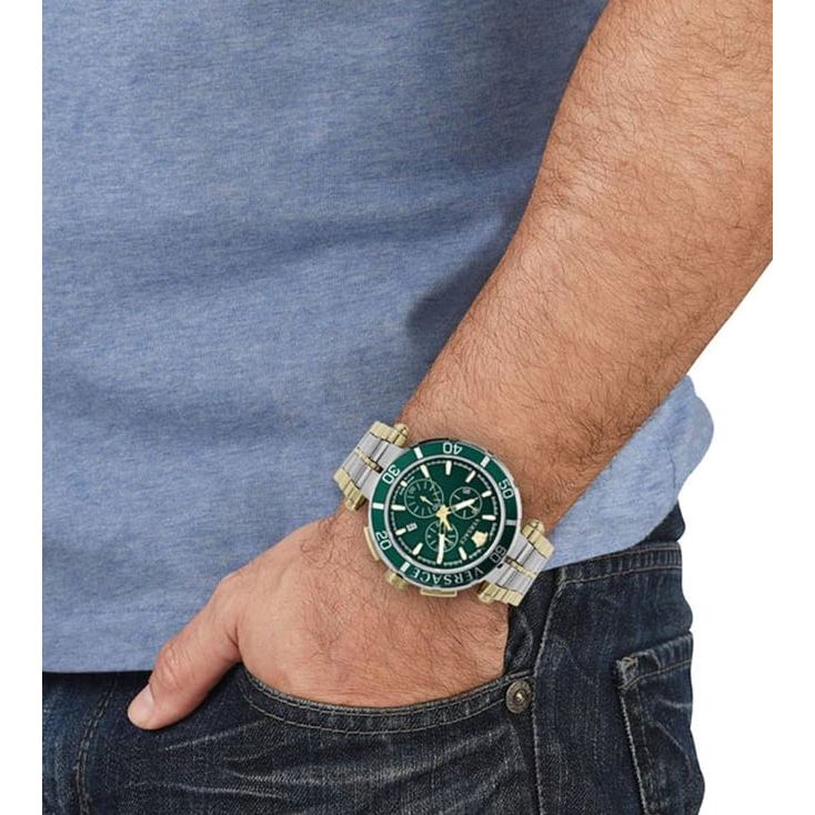 Quartz Chronograph Men 45 mm VE3L00422