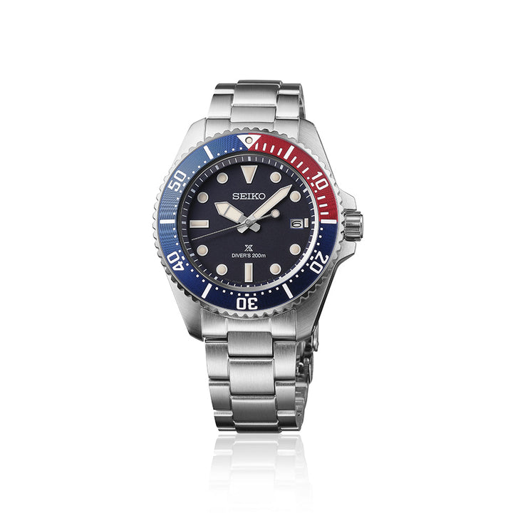 Seiko Prospex Solar Diver’s in Blue-Red-Blue - SNE595P1