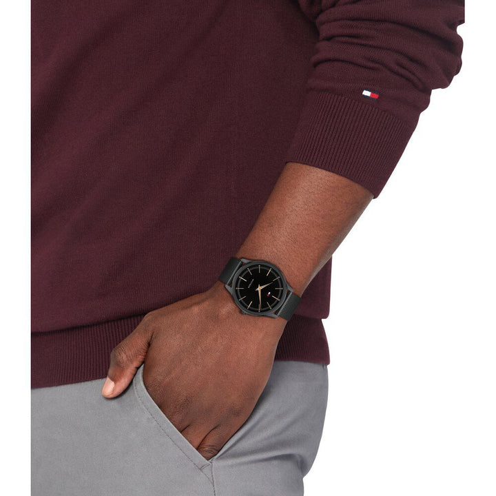Tommy Hilfiger Men Black Dial Analog Watch