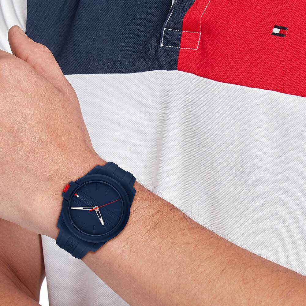 Tommy Hilfiger Quartz Analog Blue Silicone Strap for Men TH1710595W