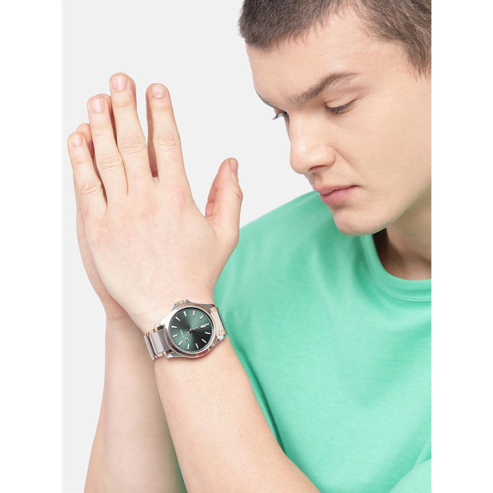 TIMEX Men Green  Round Dial Analog Watch - TWTG58SMU03