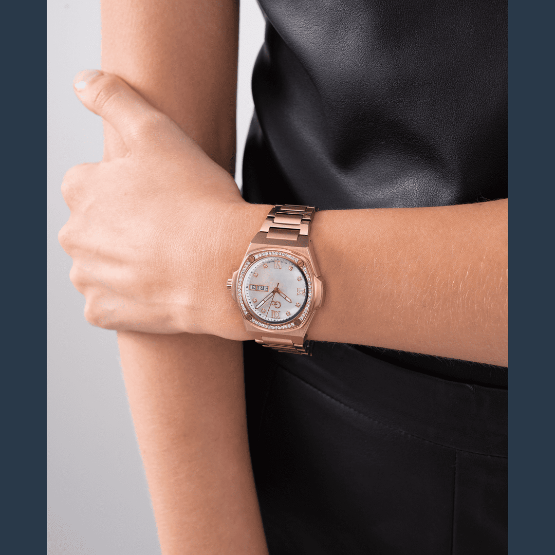 Gc Coussin Shape Lady Large Size Metal Y98002L1MF