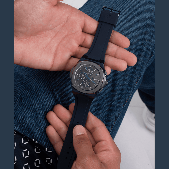 Gc Coussin Shape Chrono Silicone Y99004G5MF