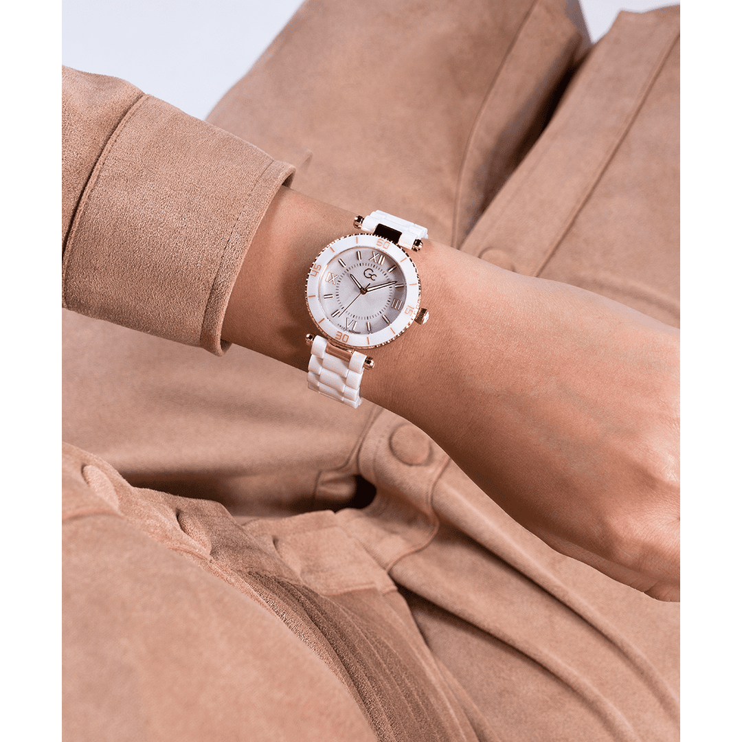 Gc Muse Mid Size Ceramic Z05007L1MF