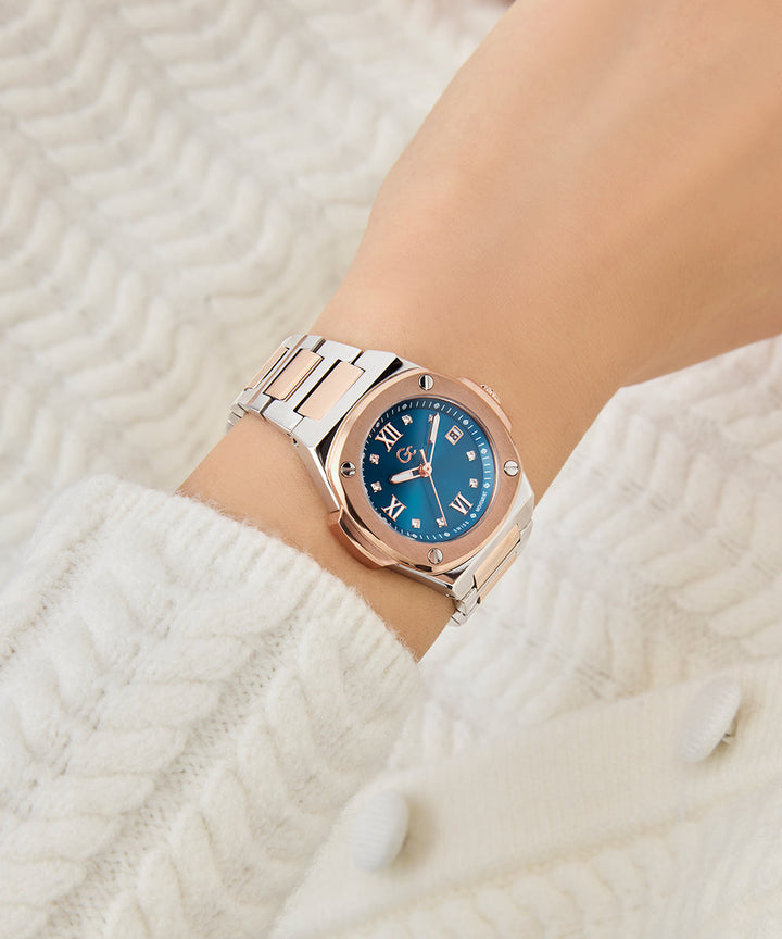 Gc Watch Coussin Shape Mini Z12011L7 Blue Dial Women&