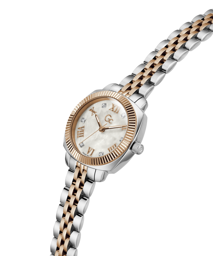 Gc Watch Flair Coussin Mini Z73002L1 Mother of Pearl Dial Women&