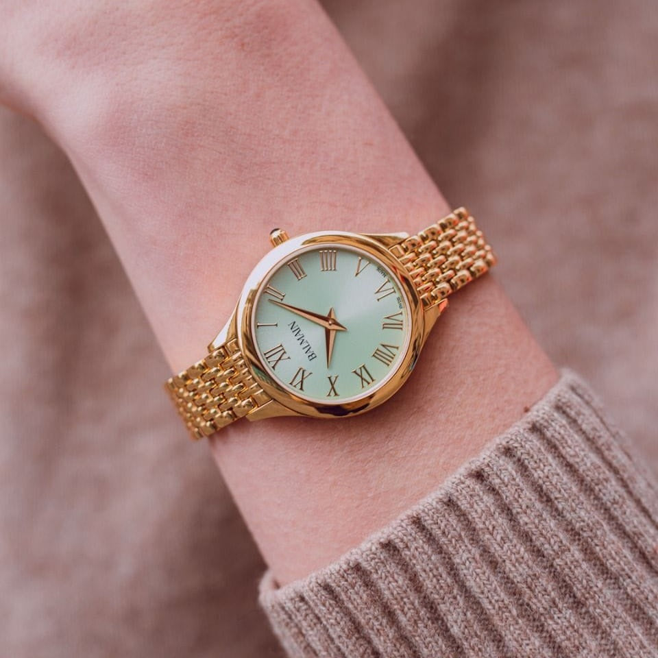 https://www.balmainwatches.com/media/catalog/product/cache/a6deaf91a3b939ea068f0d2166e2fd4b/b/3/b39103372_some_02.jpg