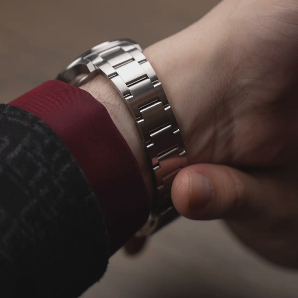 Earnshaw Baron High Beat 72 Hour Power Reserve Skeleton Automatic Green