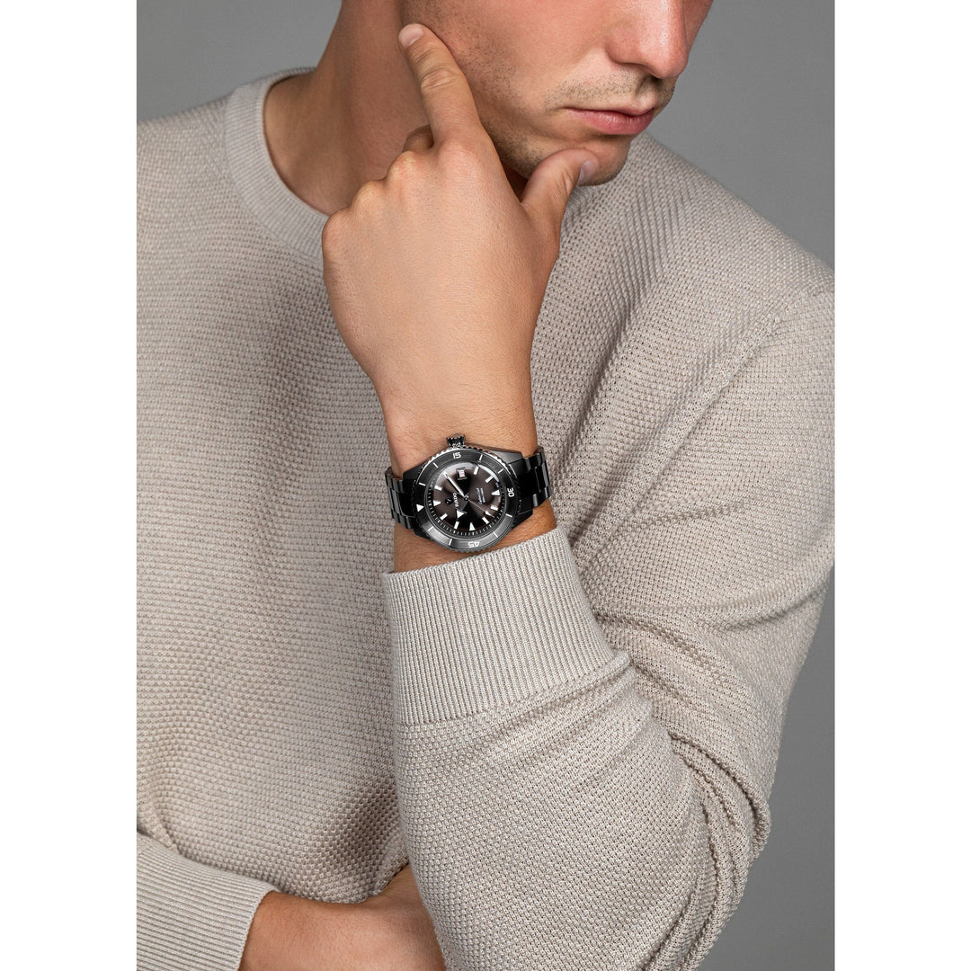 Rado Captain Cook High-Tech Ceramic Diver R32144102