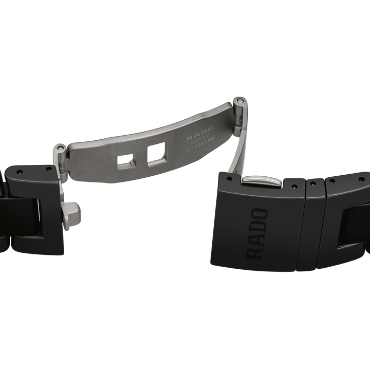 https://www.rado.com/media/catalog/product/c/a/captaincook_r32190153_d_1.png