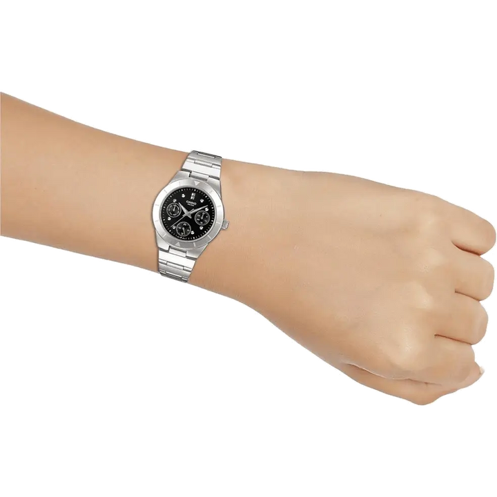 Casio A528 LTP-2083D-1AVDF Enticer Ladies