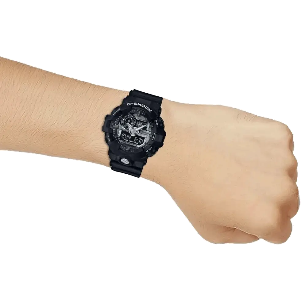 Casio G738 GA-710-1ADR G-Shock