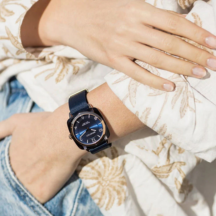 Briston Clubmaster Chic 21536.SA.UB.33.NMB Blue Dial Women&