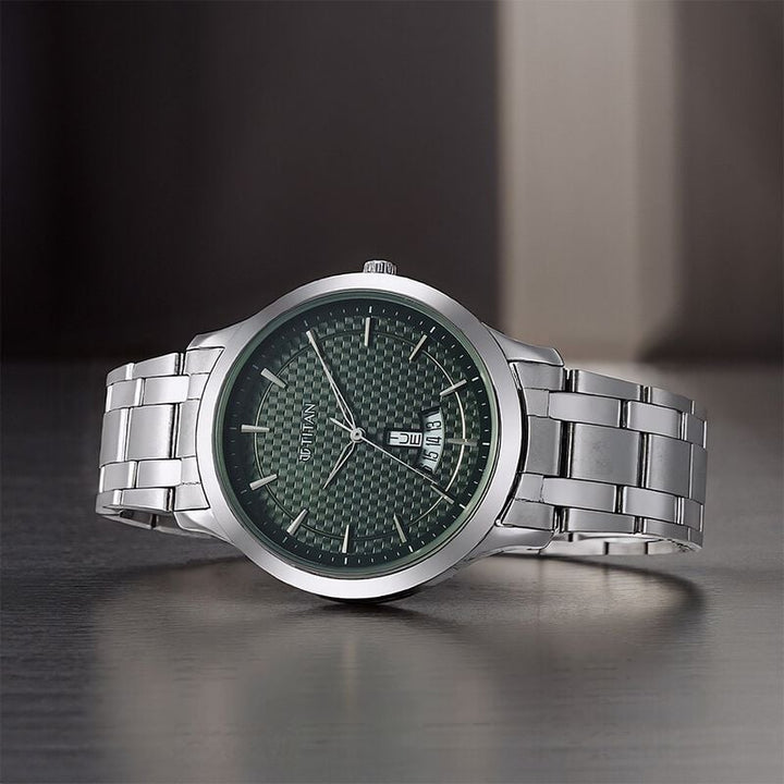 Titan Karishma nu1825sm11 Green Dial Men&
