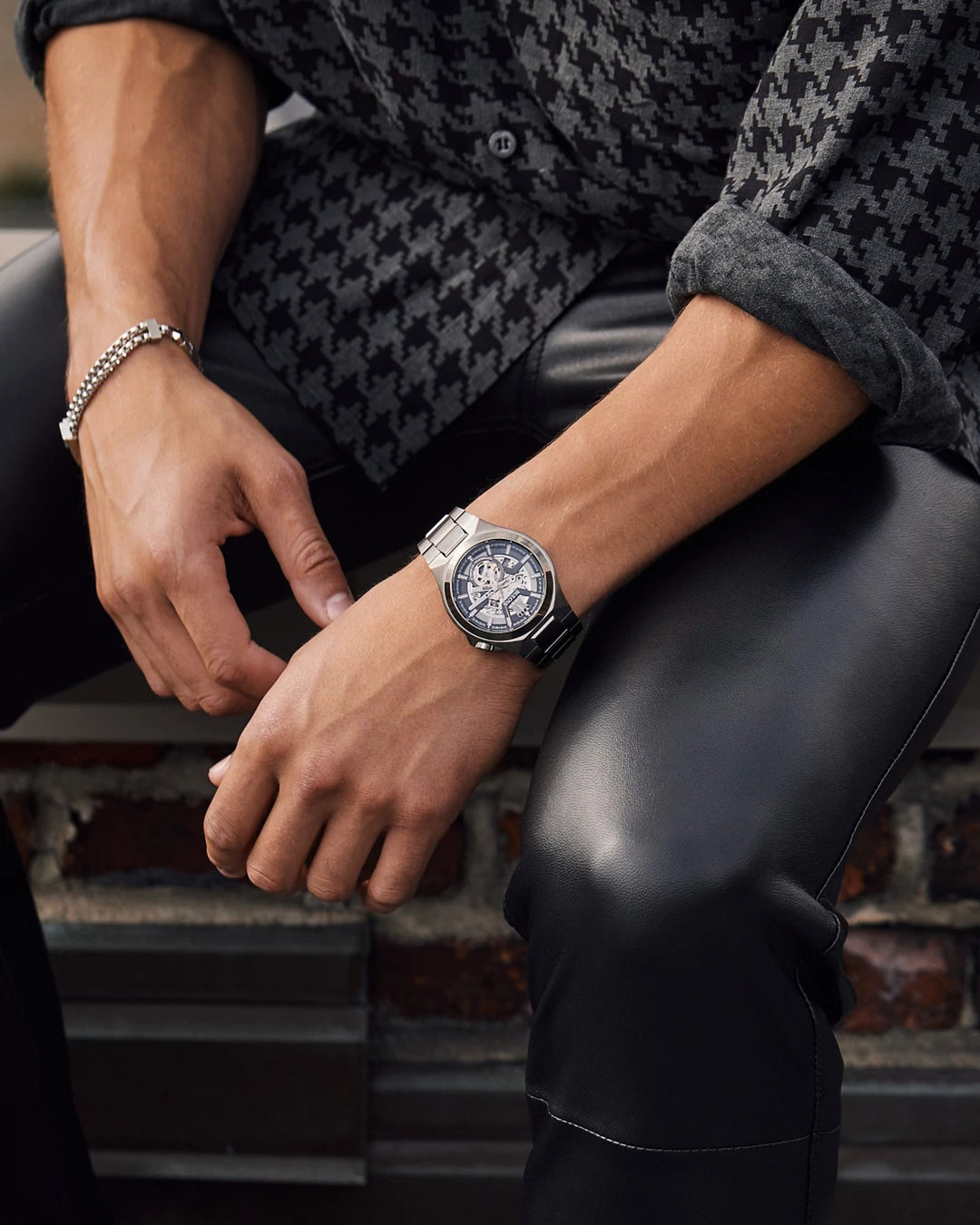 Bulova Maquina 98A179 Black Dial Men&