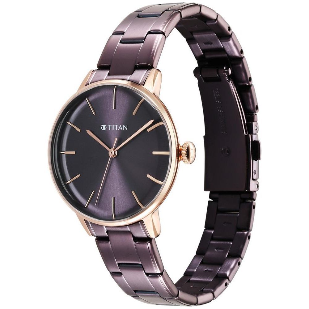 TITAN Women Ashvi NS95248KM01