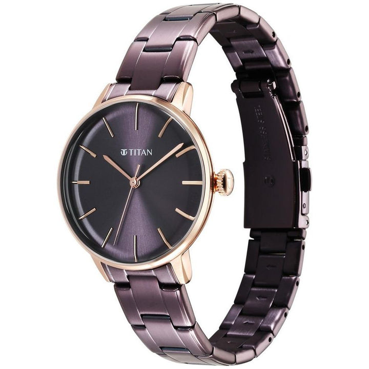 TITAN Women Ashvi NS95248KM01