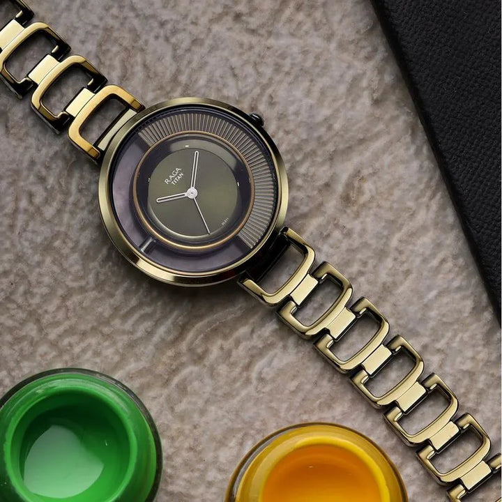 Titan Raga Moments Of Joy nu95140qm01 Green Dial Women&