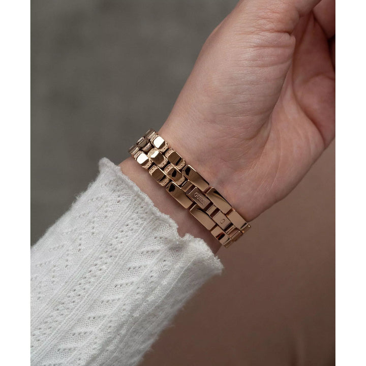 GUESS ISLA Ladies Rose Gold Tone Analog Watch GW0865L3