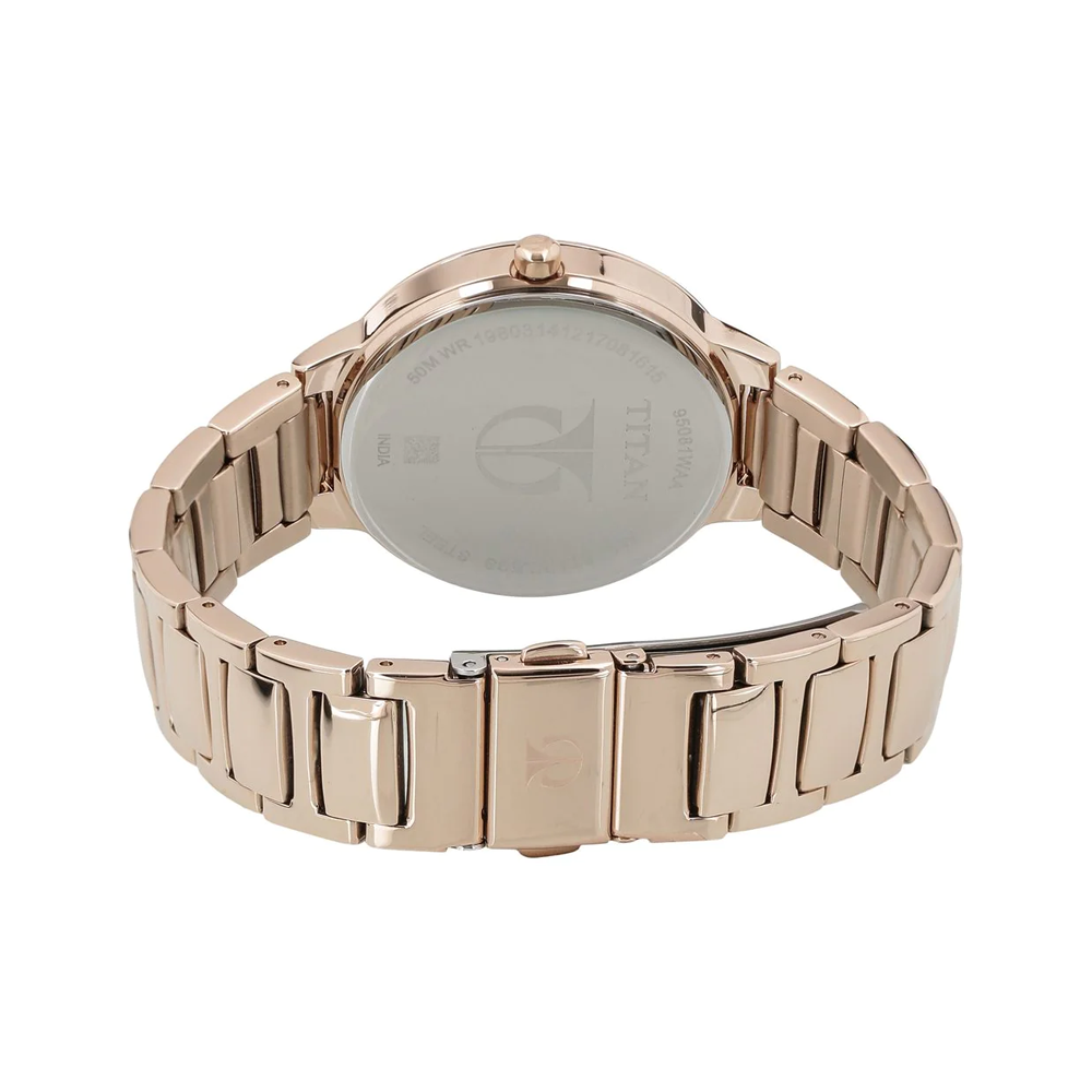 Titan shop valentine watch