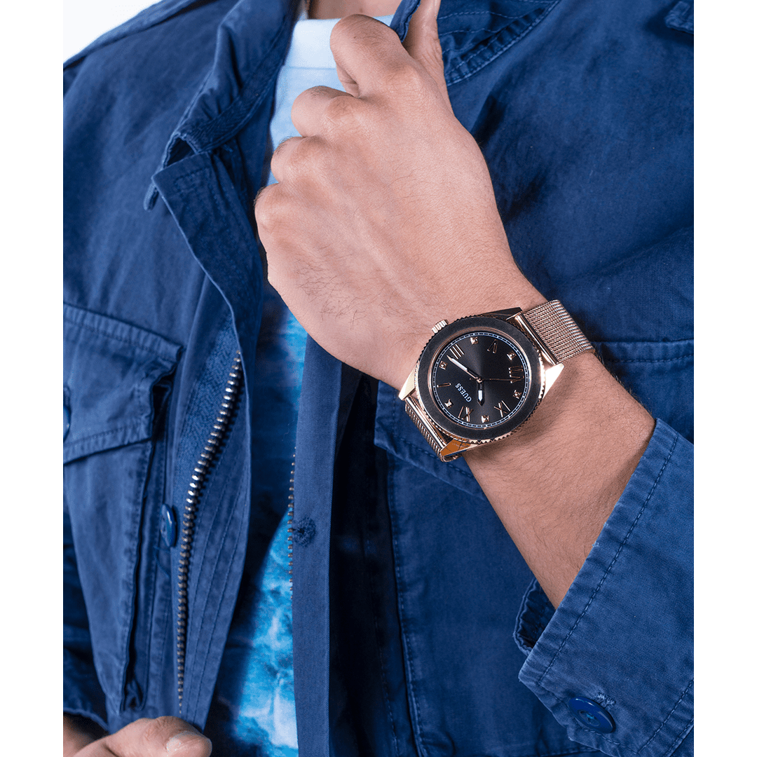 GUESS Mens Gold Tone Analog Watch